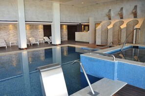 Hot tub, body treatments, hot stone massages, sports massages, facials - Rayentray Grand Hotel (Puerto Madryn)