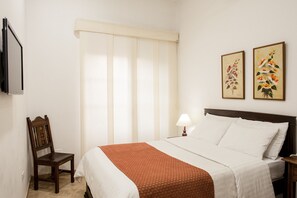 Yhden hengen huone | Egyptinpuuvillaiset lakanat, ylelliset vuodevaatteet, untuvapeitot