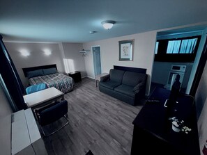 Studio with Sofa Bed and Kitchen | Blackout drapes, iron/ironing board, free WiFi