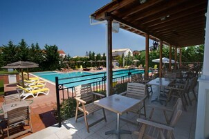 Seasonal outdoor pool