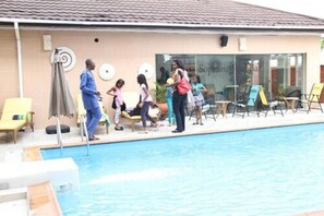 Outdoor pool - Palazzo Dumont Hotel (Lekki)