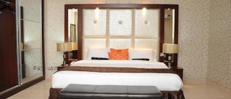 Suite (Mini) | 1 chambre, coffre-fort, bureau