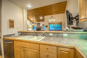 Dromore Chalet | Private kitchen | Fridge, microwave, coffee/tea maker