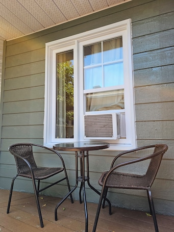 Fachada de la propiedad. Motel de l'Outlet