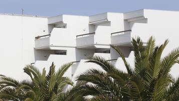 Fachada de la propiedad