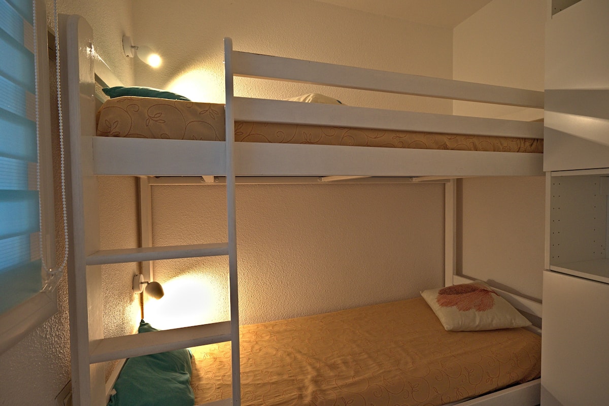 Children’s theme room
