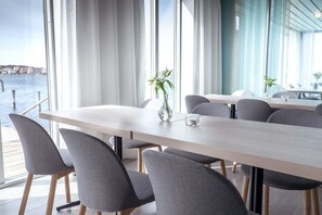Petit déjeuner buffet compris tous les jours