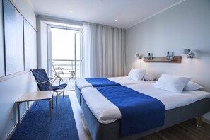 Ropa de cama hipoalergénica, escritorio, cortinas opacas