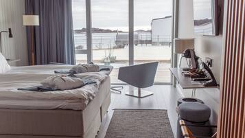 Executive Room - (SPA excluded) | Ropa de cama hipoalergénica, escritorio y cortinas blackout