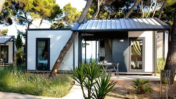 Mobile Unterkunft (Waterman Promotion) | 2 Schlafzimmer, Verdunkelungsvorhänge, kostenloses WLAN, Bettwäsche