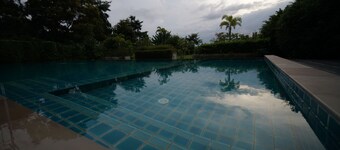 Sea Mountain Khanom Hotel