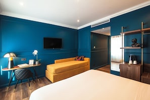 Superior Triple Room | Memory foam beds, minibar, in-room safe, desk