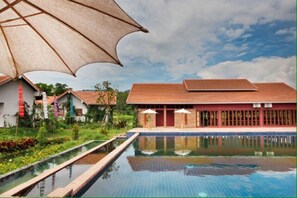 Outdoor pool, sun loungers