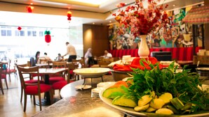 Lunch served - Plaza Grand Hotel (Kuala Lumpur)