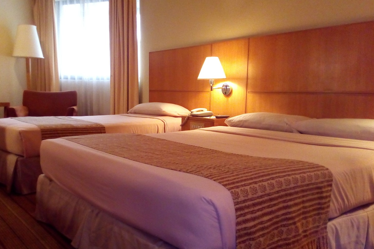 Premier Triple Room (Premier Deluxe Triple) | Laptop workspace, WiFi (free), bed sheets