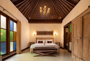 Luxury Three Bedroom Private Pool Villa with Free Benefits | Sábanas de algodón egipcio y ropa de cama de alta calidad