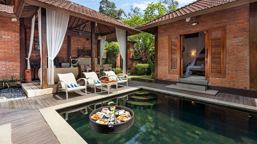 Ubud Raya Villa