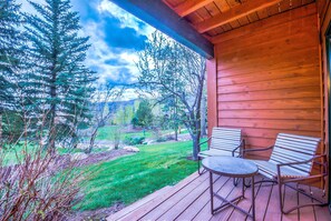 4 Bedroom, 5 Bathroom - Moraine 27 | Balcony