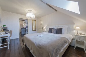 Premium bedding, down comforters, Tempur-Pedic beds, minibar - 't Huys van Steyns (Tongeren)