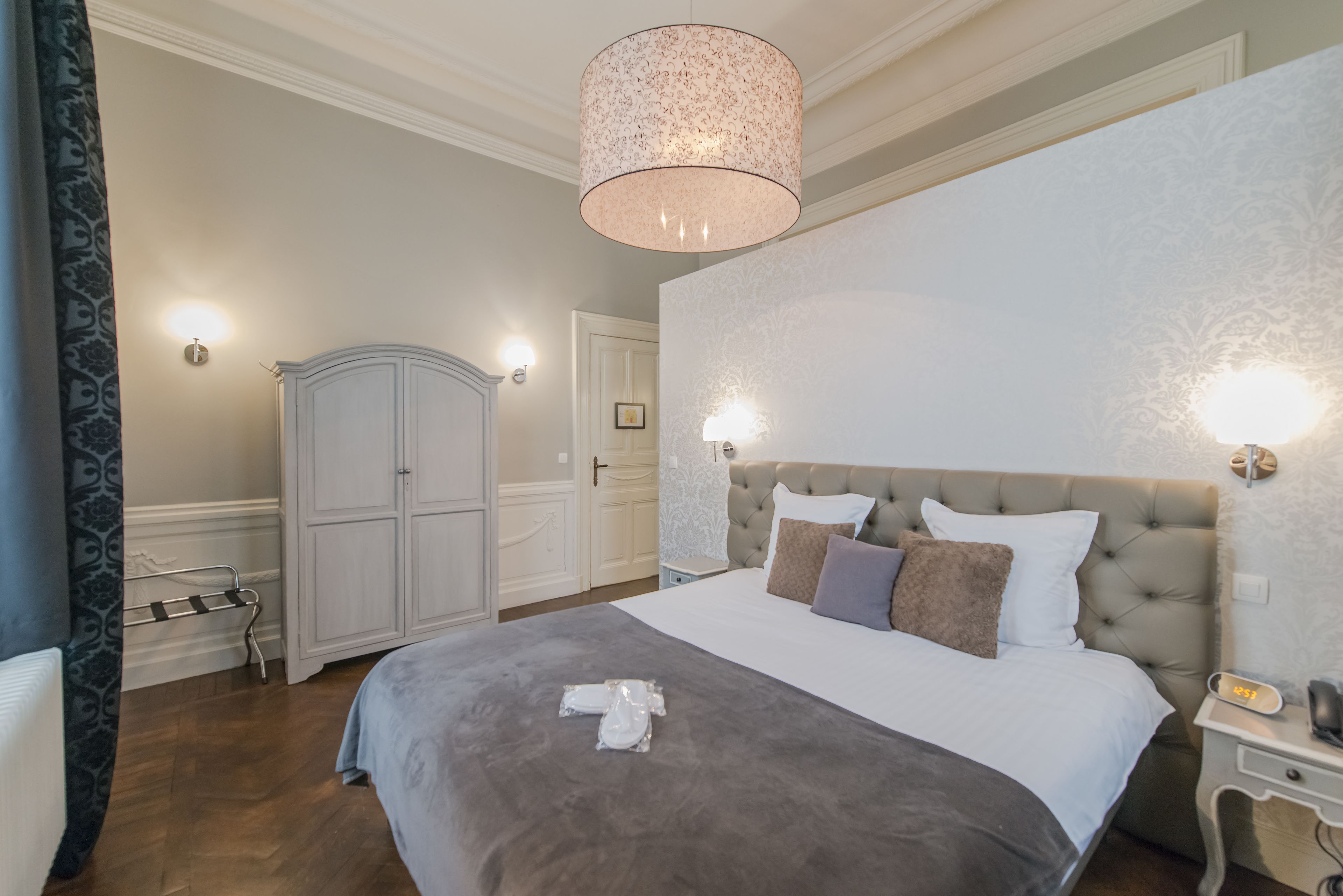 deluxe double room | premium bedding, down duvets, tempur-pedic beds, minibar