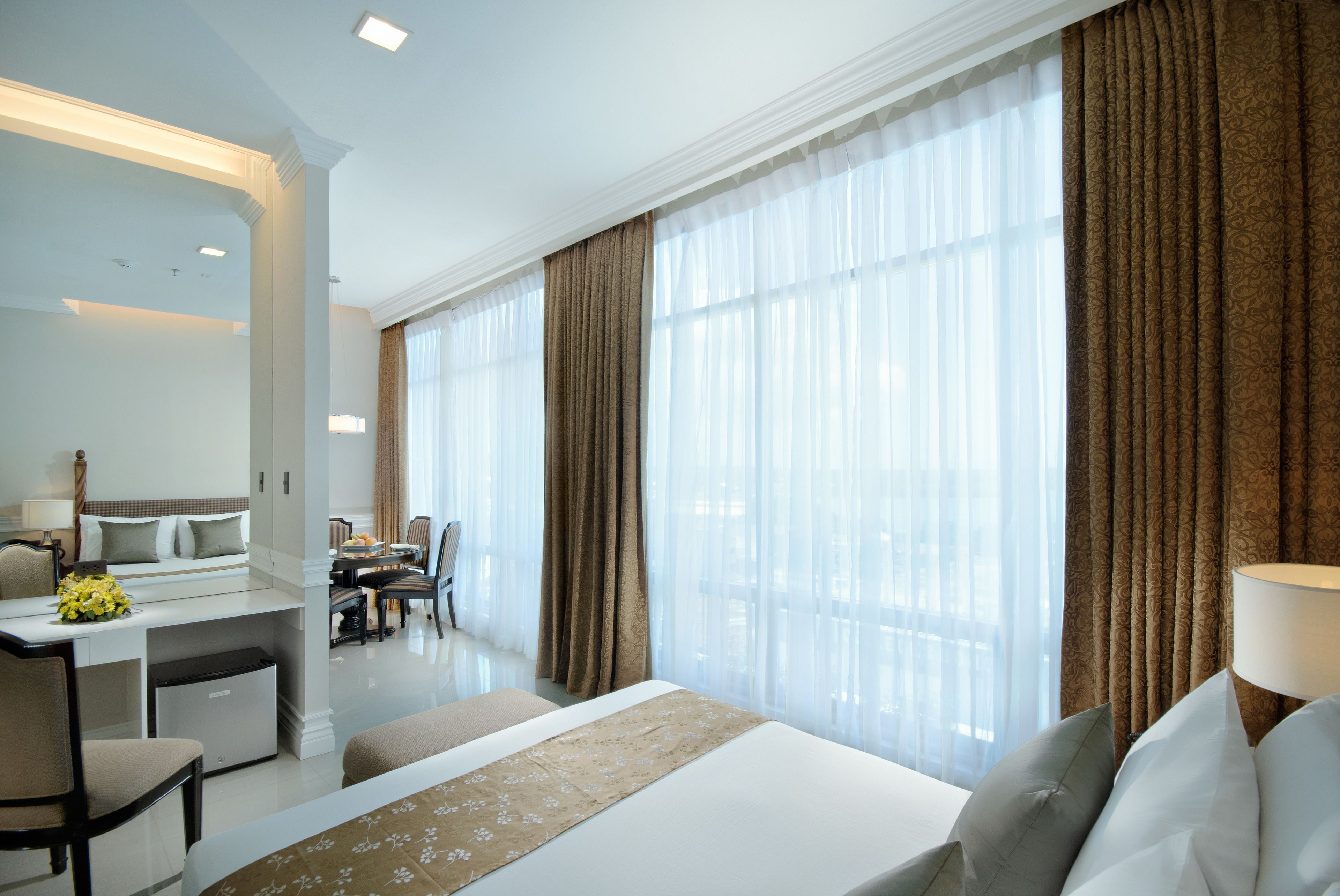 Image showcasing The 9 Best Penthouse Suites in New York - New York Hotel Suites