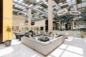 Exterior - Crowne Plaza Riyadh RDC Hotel & Convention by IHG (Riyadh)