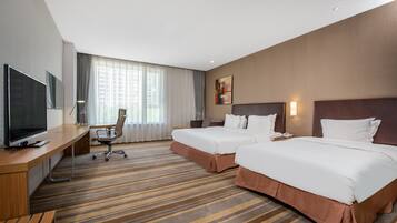 In-room safe, desk, soundproofing, free WiFi