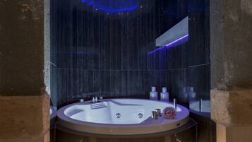 Suite | Bathtub spa pribadi