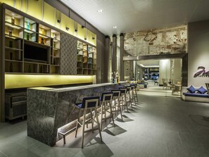 Bar (on property) - Mercure Pattaya Ocean Resort (Pattaya)