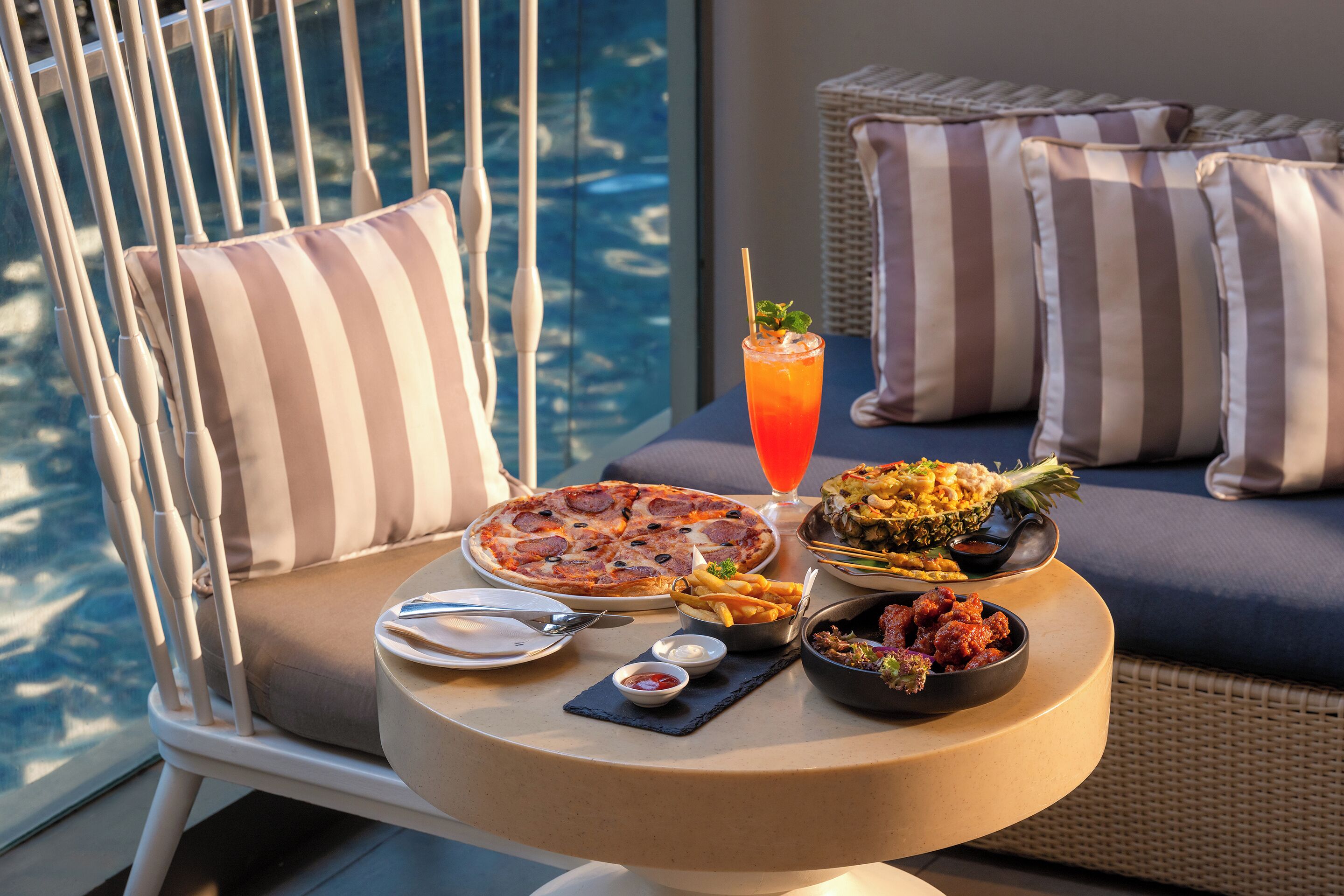 Poolside bar