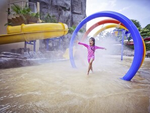 2 outdoor pools, pool umbrellas, pool loungers