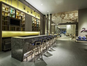 Bar (on property) - Mercure Pattaya Ocean Resort (Pattaya)