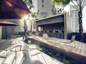 Bar (on property) - Mercure Pattaya Ocean Resort (Pattaya)