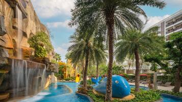 2 outdoor pools, pool umbrellas, pool loungers