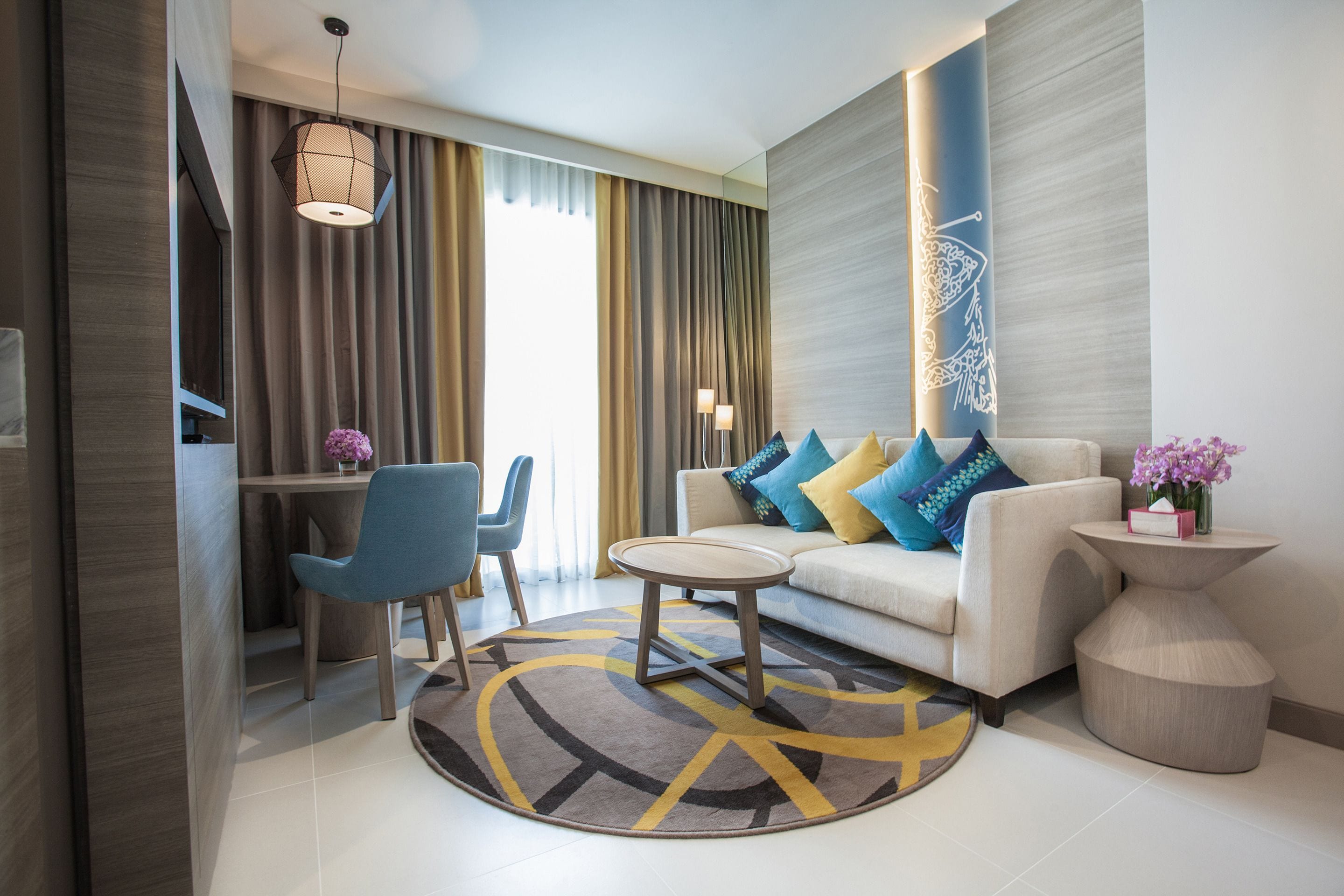 suite, 1 king bed, ocean view | living room | lcd tv