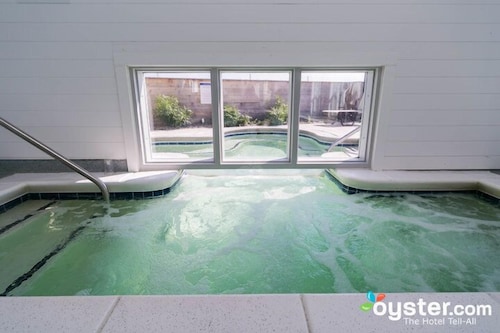 The Inn At Harbor Shores