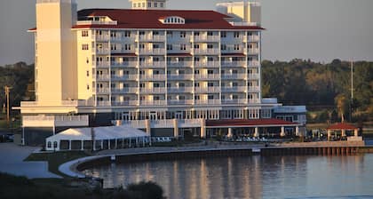 The Inn At Harbor Shores