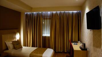 Soundproofing, free WiFi
