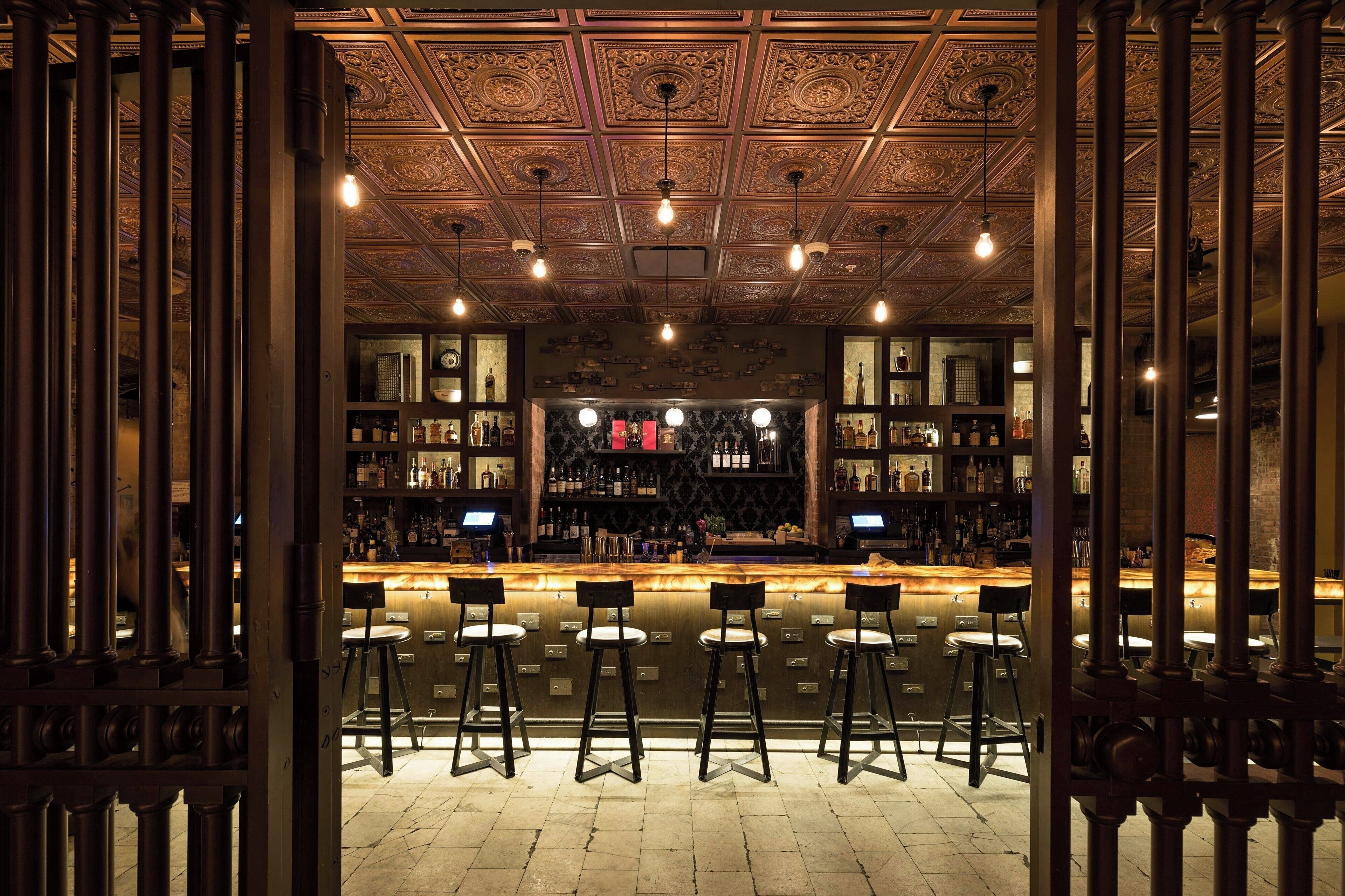 3 bars/lounges, rooftop bar, cocktail bar