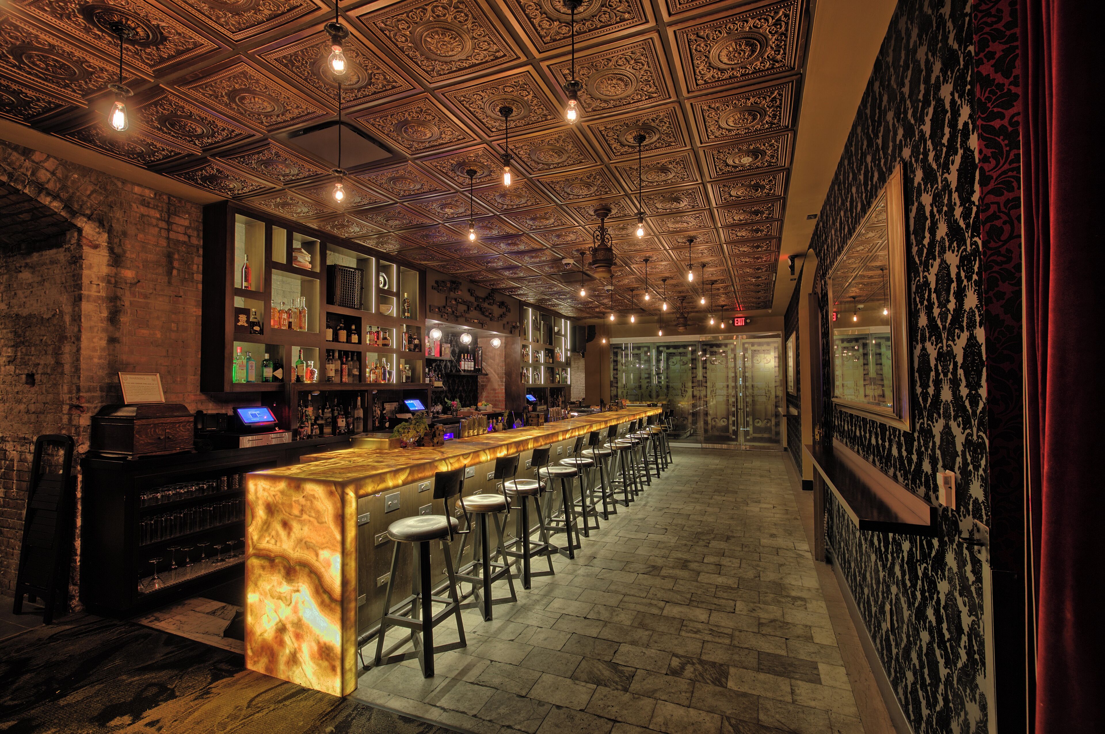 3 bars/lounges, rooftop bar, cocktail bar