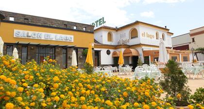 Hotel Restaurante El Lago