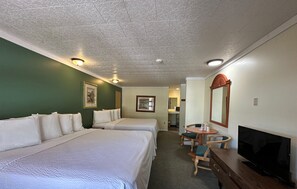 Standard Double Room, Multiple Beds