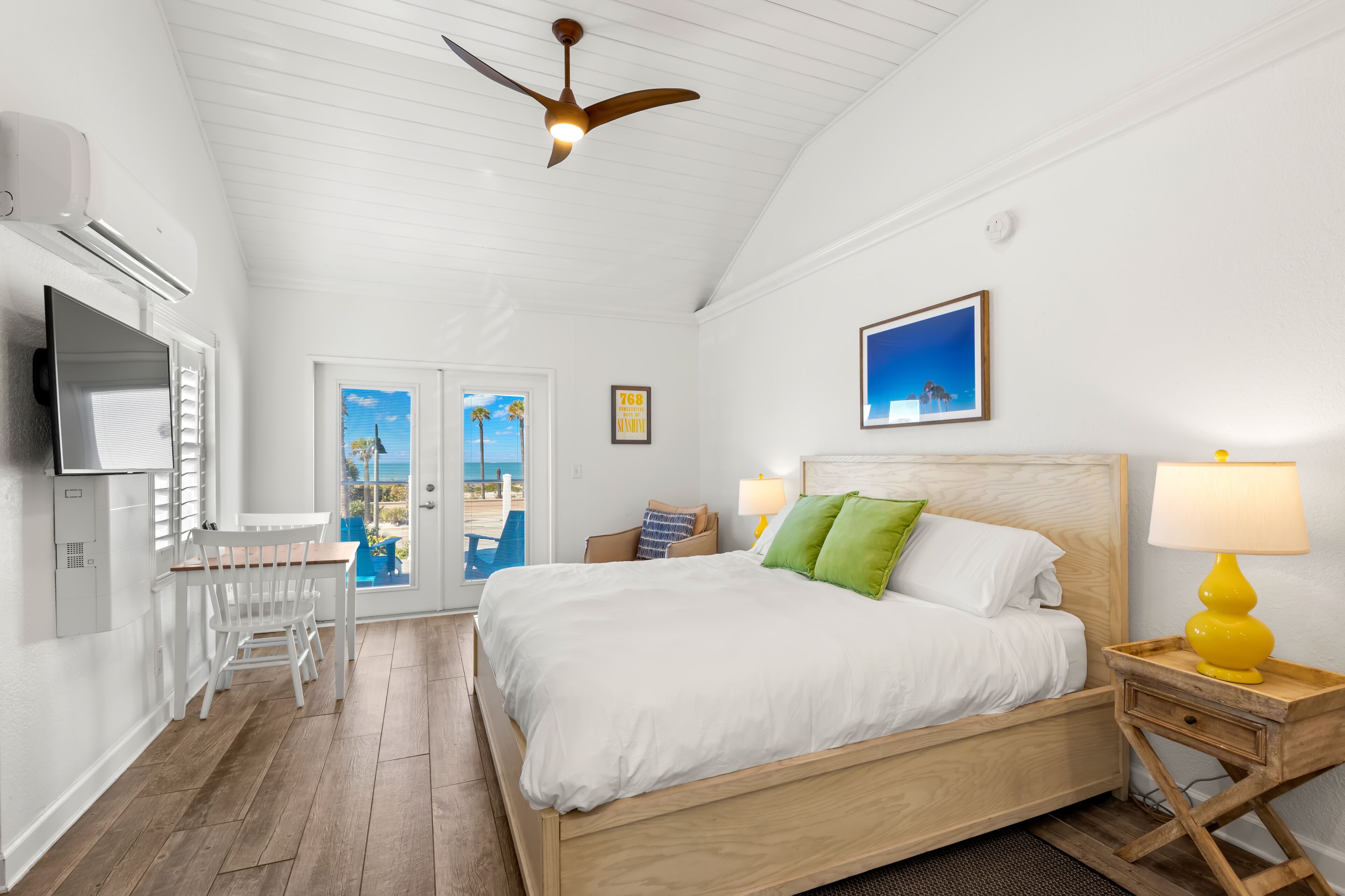 Studio Deluxe (Gulfstream) | Draps en coton égyptien, literie de qualité, accès au Wi-Fi (inclus)