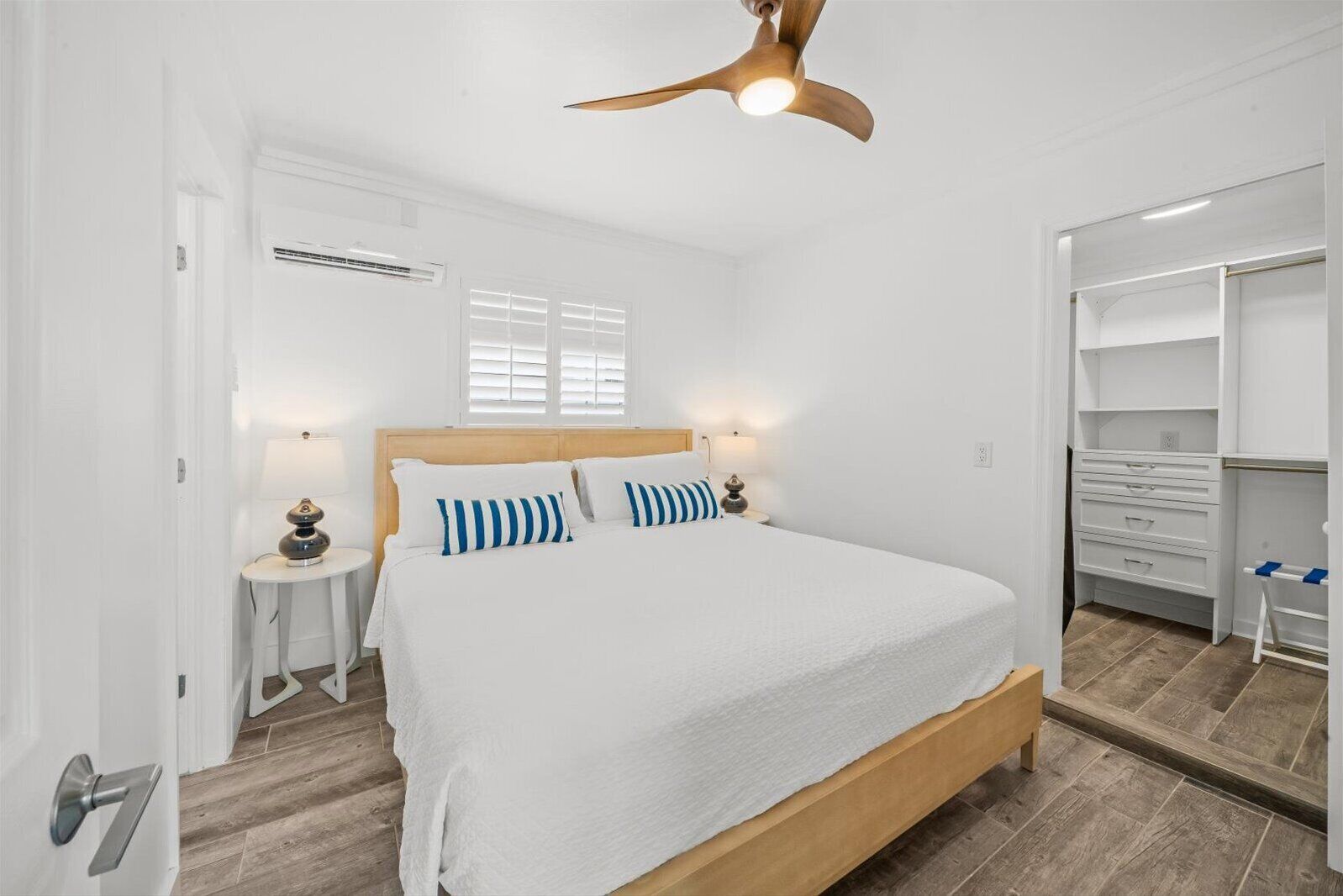 Egyptian cotton sheets, premium bedding, free WiFi, bed sheets