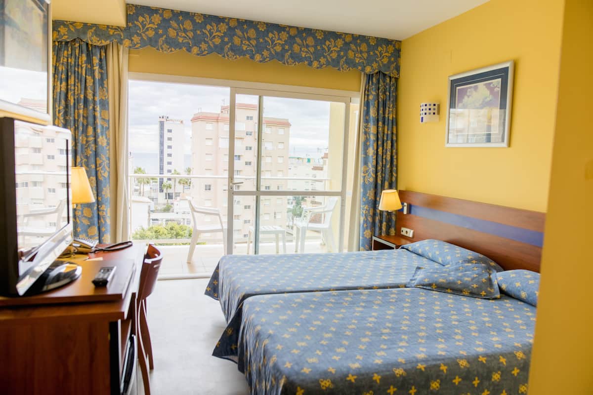 Couette en duvet d'oie, surmatelas, minibar