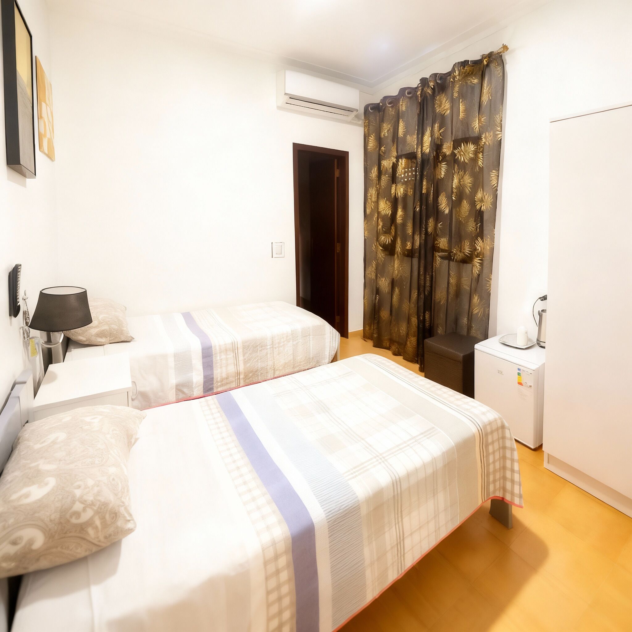 經典雙床房 | 書桌、免費無線上網、床單