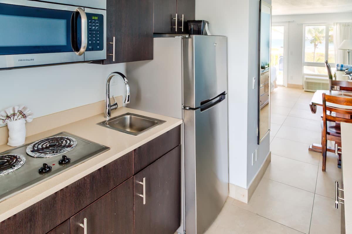 microwave, coffee/tea maker, toaster, freezer