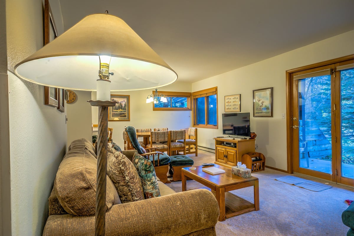 2 Bedroom, 2 Bathroom - E 101 | Living area | Fireplace
