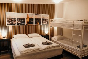 Premium bedding, in-room safe, individually furnished, blackout curtains - Guesthouse Hvítá (Borgarnes)