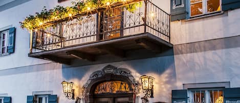 Front of property - evening/night